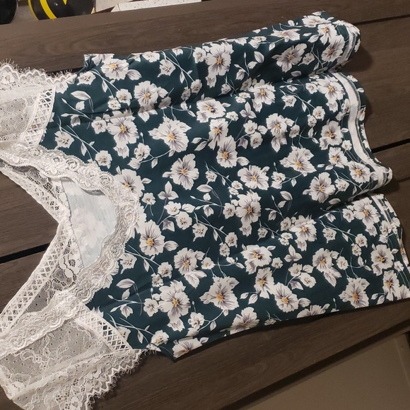 🔥New boutique Green floral eyelash top - Picture 7 of 11